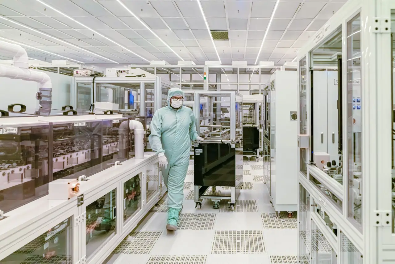 2025年劳保手套行业新标准对东莞制造企业的合规要求